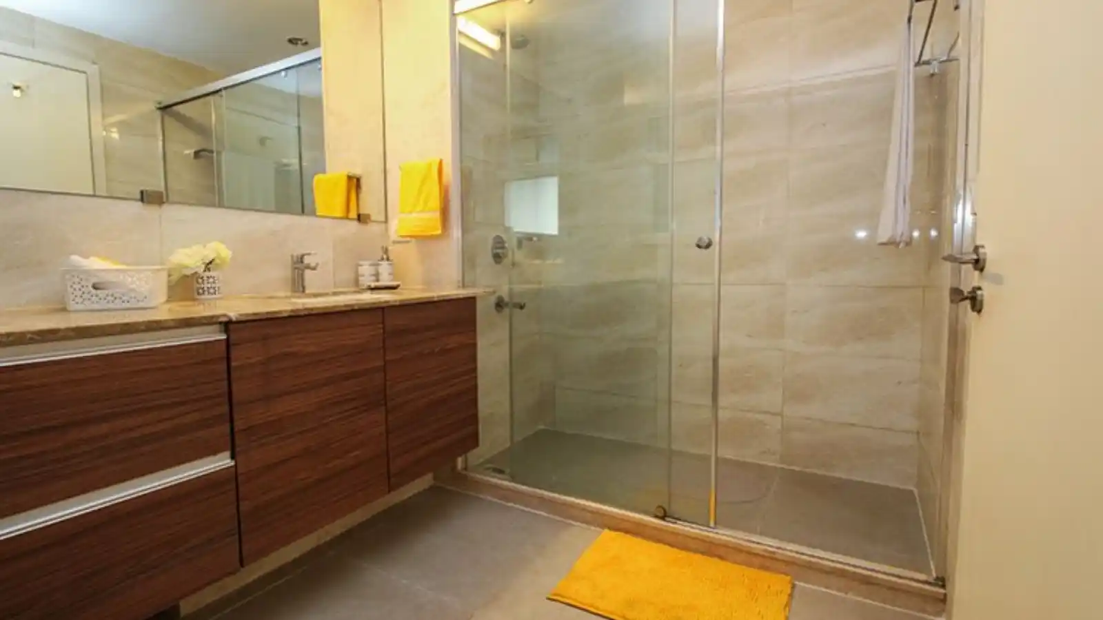 DLF-Belaire-Apartments-In-Sector-54-Gurgaon-Bathroom